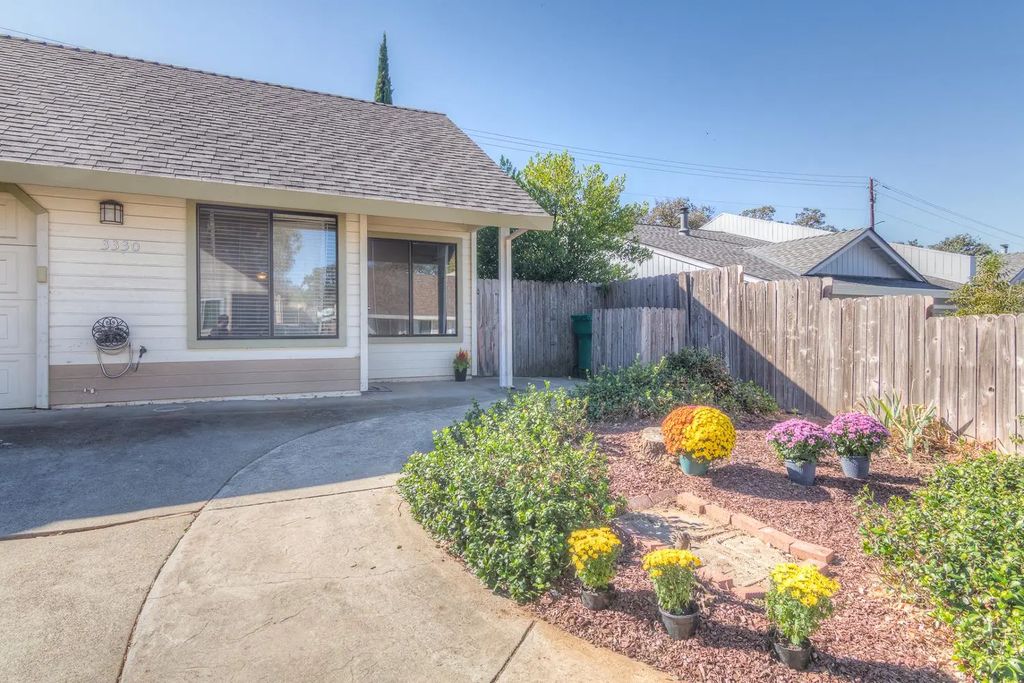 3330 Meadow Court, Rescue