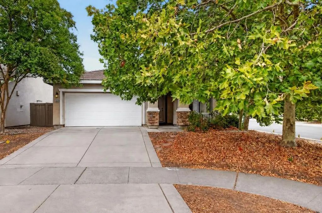 5790 Bridgecross Drive, Sacramento
