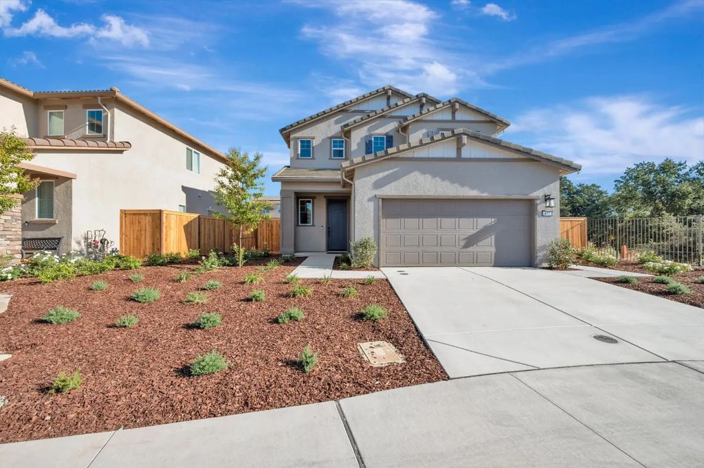 472 Paine Court, Lincoln
