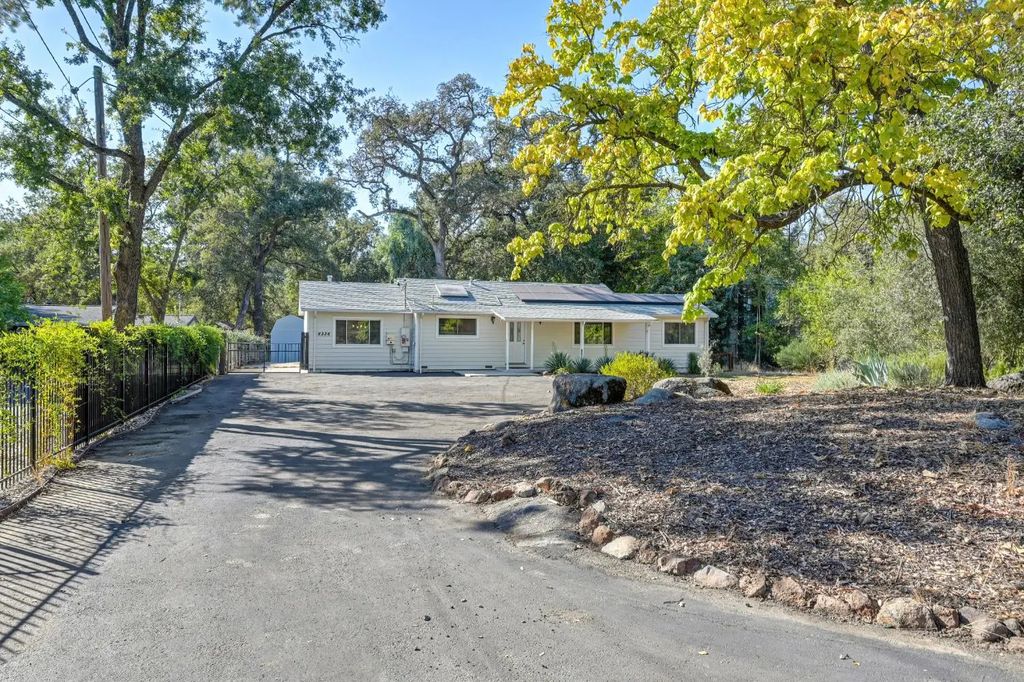 6336 Horseshoe Bar, Loomis