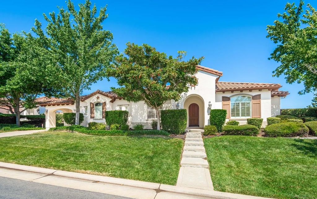 2121 Ladera Drive, Lincoln