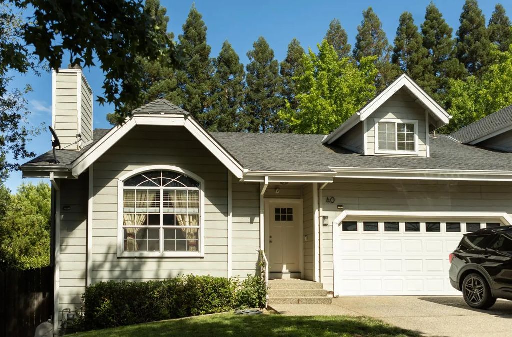 40 American River Canyon Drive, Folsom