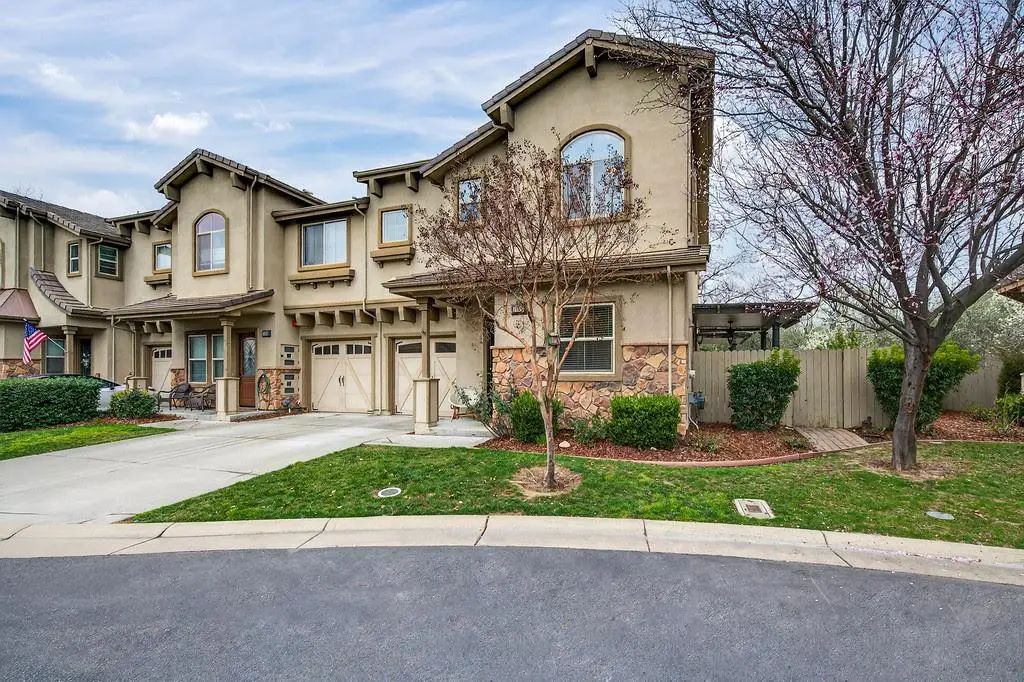 7102 Orchard Circle, Penryn