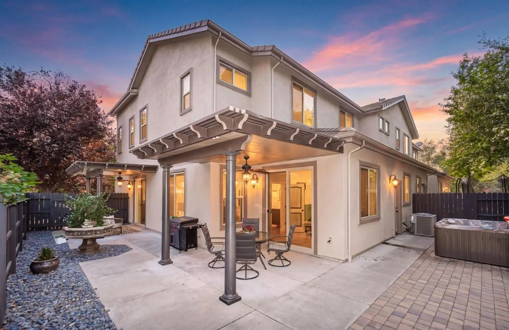7102 Orchard Circle, Penryn