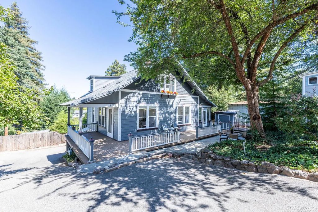 375 Linden Avenue, Auburn