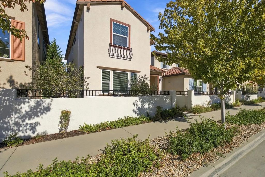 1040 Kirkhill Drive, Roseville