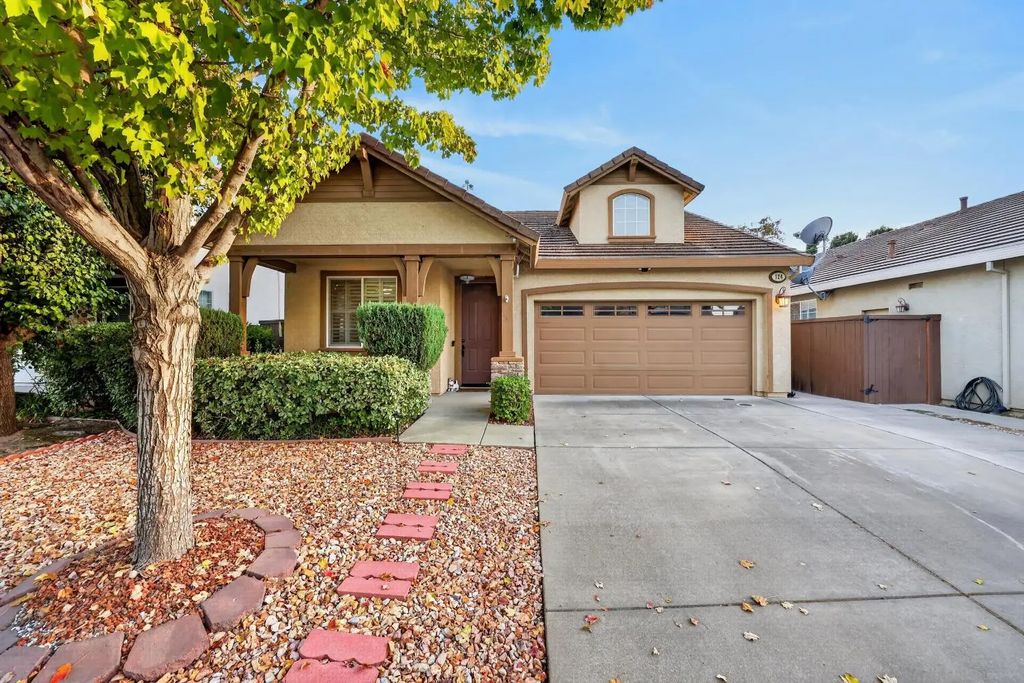 124 Laysan Teal Court, Roseville