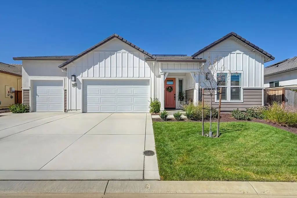 5060 Royal Lily Ave, Roseville