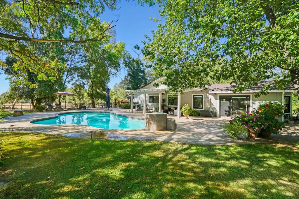 5400 Wise Road, Lincoln