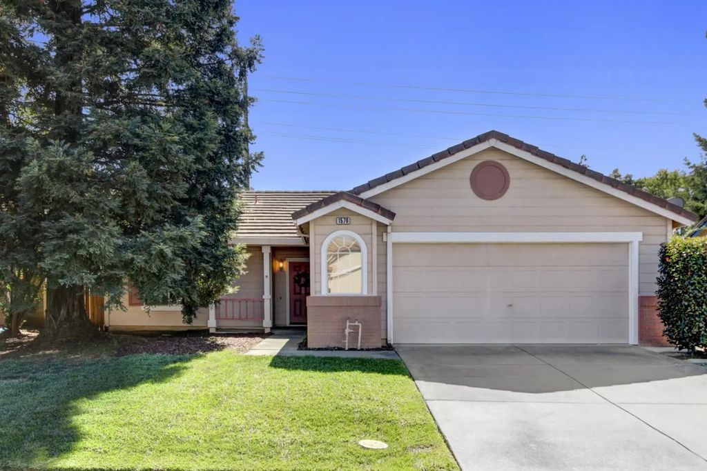 1570 Mill Run Drive, Roseville