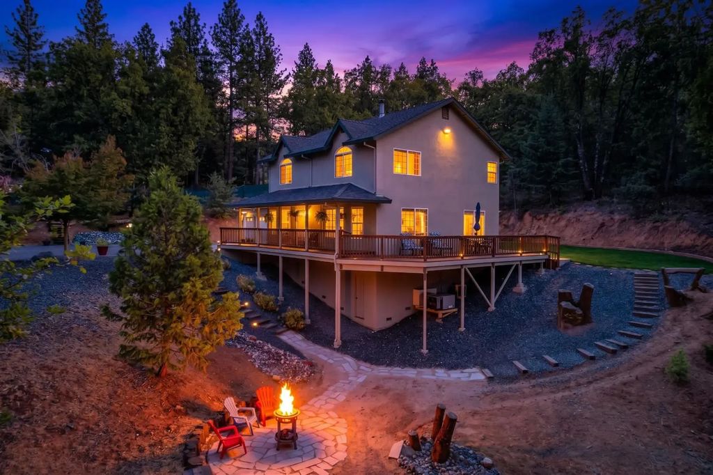 765 Hamlett Place, Colfax