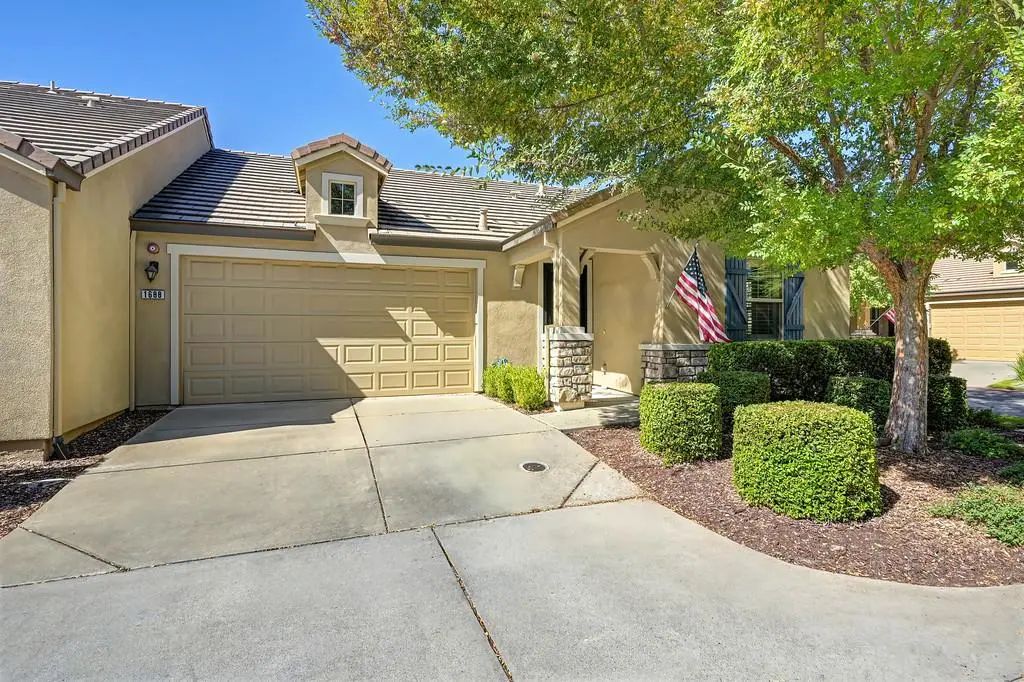 1688 Marseille Lane, Roseville