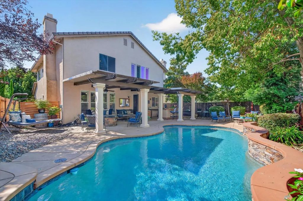 1728 Sevilla Drive, Roseville