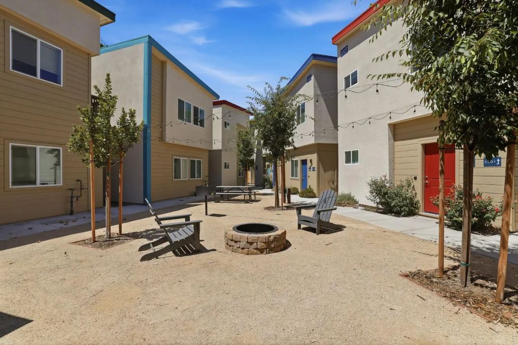 3131 W Street, Sacramento