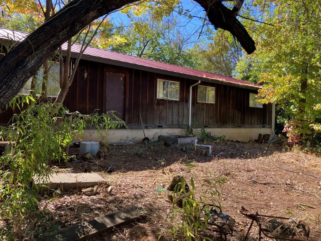 6550 State Highway 193, Newcastle
