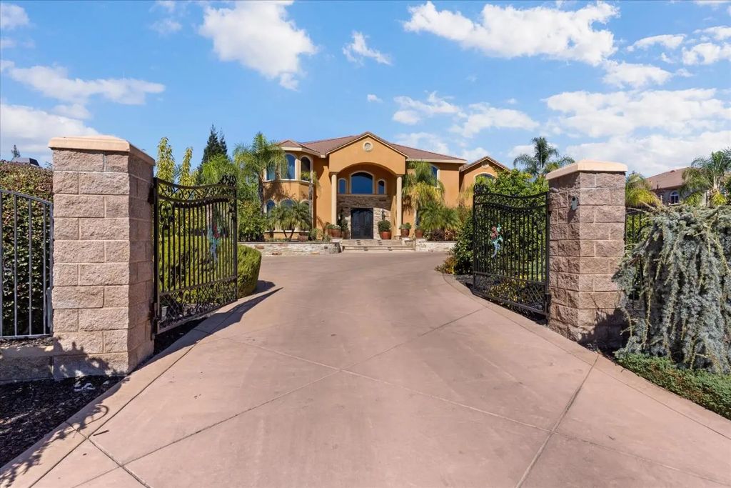 9570 S Canyon Court, Orangevale