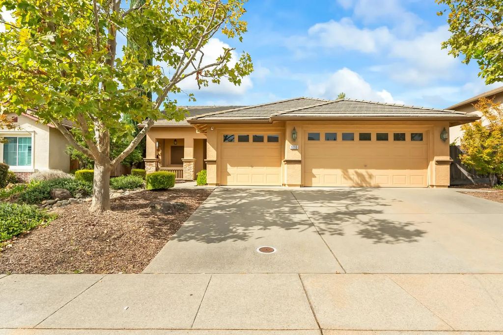 1033 Halidon Way, Folsom