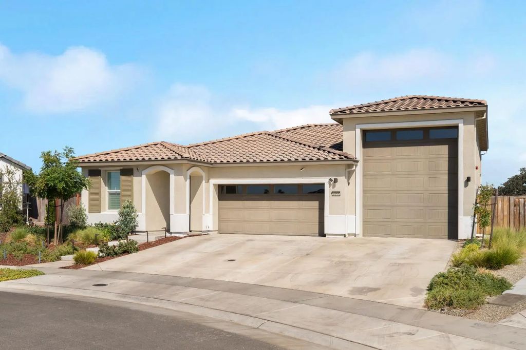 4860 Zinfest Lane, Roseville