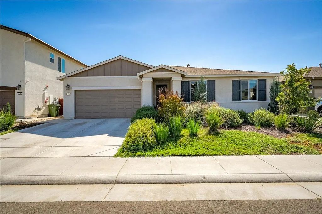 116 Cardini Lane, Lincoln