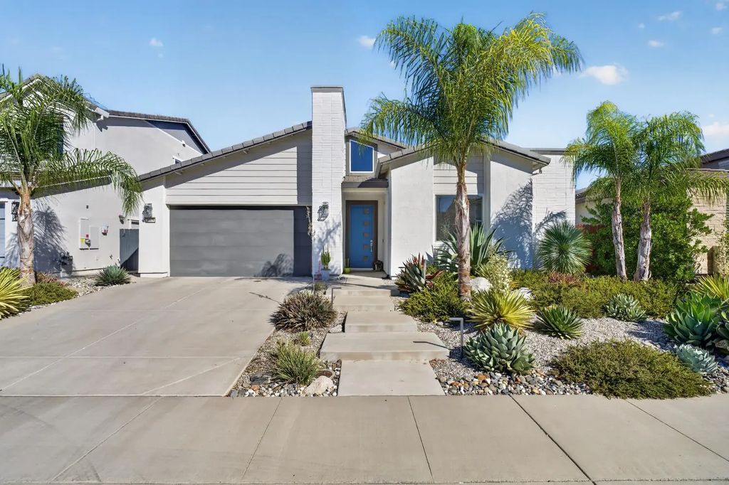 5009 Moonraker Lane, Roseville