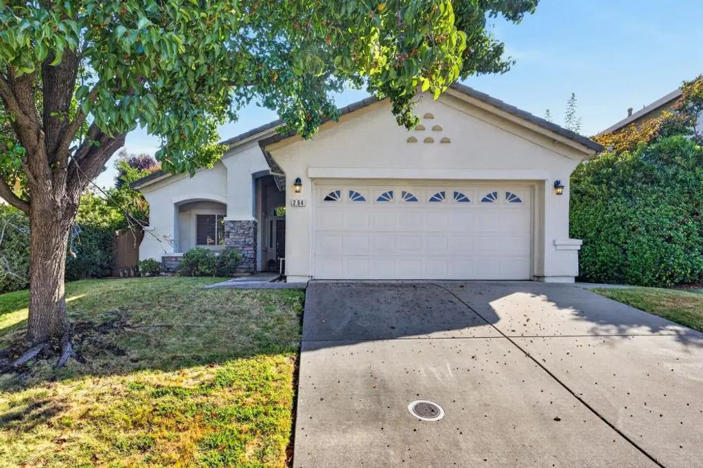 294 Hinds Way, Folsom