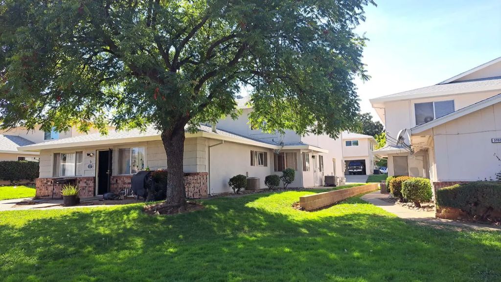 3693 Park Drive 3, Auburn