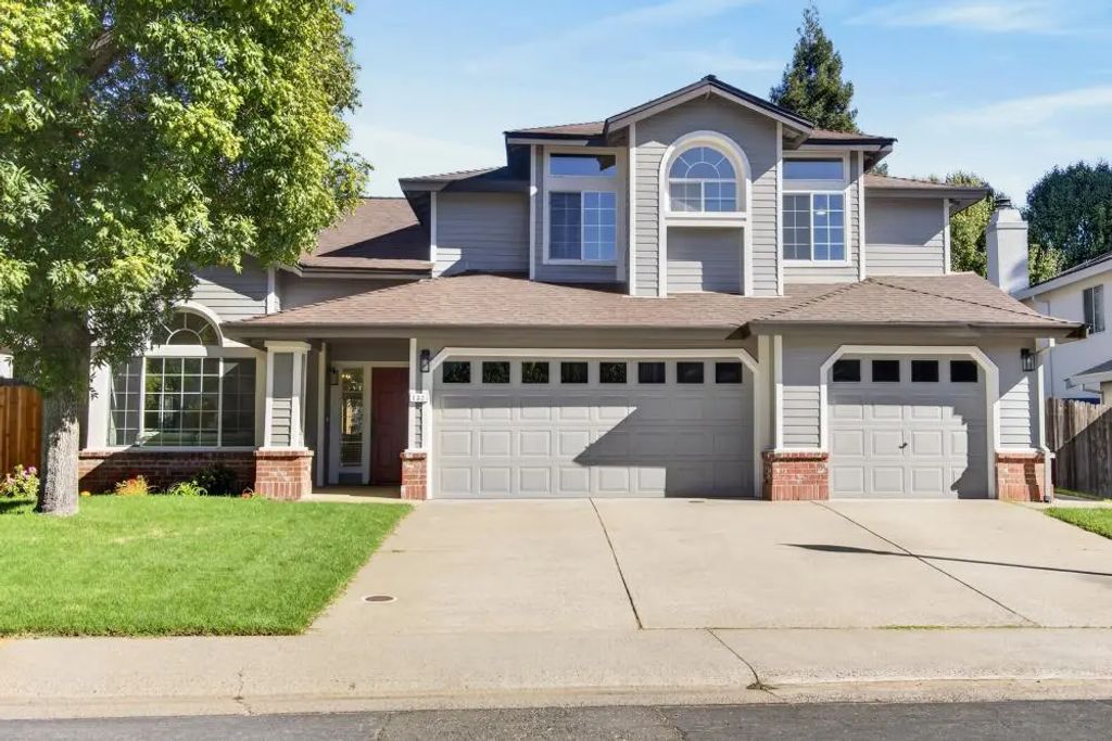 132 Bloomfield Way, Folsom