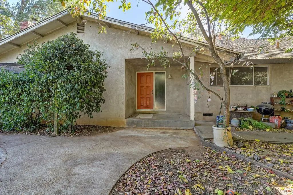 8080 Horseshoe Bar Road, Loomis