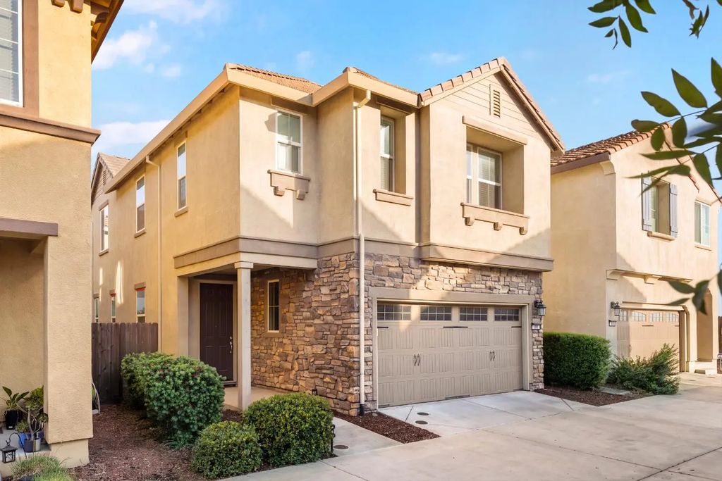 38 Palma Harbour Place, Sacramento