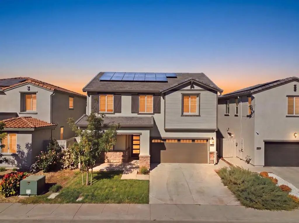 5017 Cloudcrest Place, Roseville