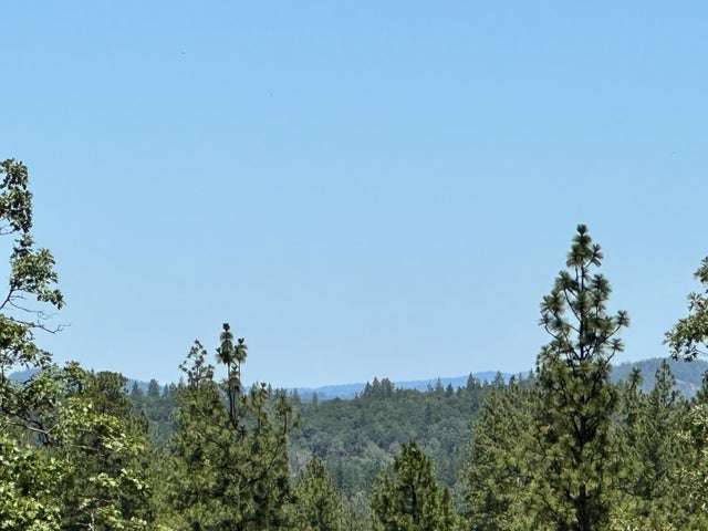 400 E Summit View Drive, Meadow Vista