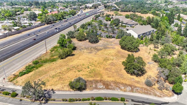 5500 China Garden Road, Rocklin