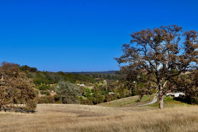 2000 State Highway 193, Cool