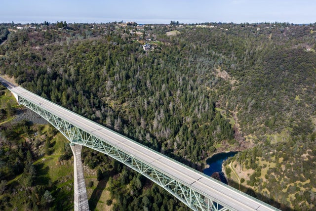 Tree Top Lane, Auburn