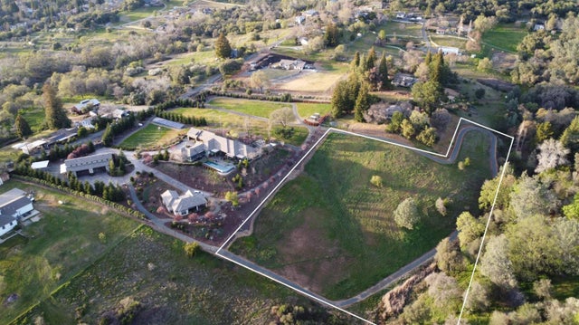 Shirland Tract Road, Auburn