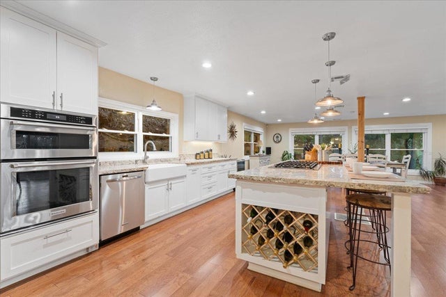 18526 Dunvegan Drive, Applegate