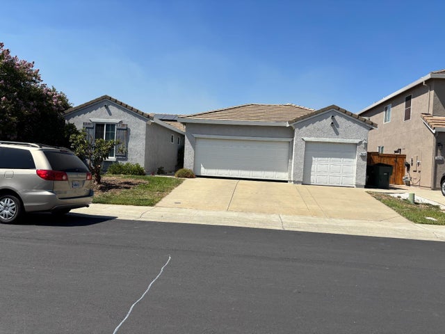 2415 Everley Circle, Roseville