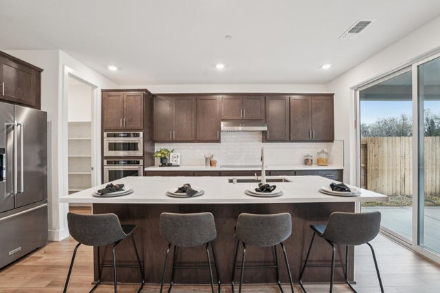 903 Porter Drive, Roseville