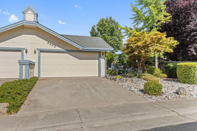 2202 Corral Drive, Auburn