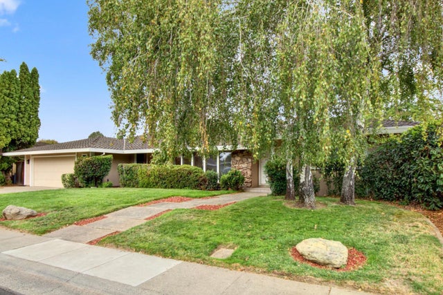 868 Wixford Way, Sacramento