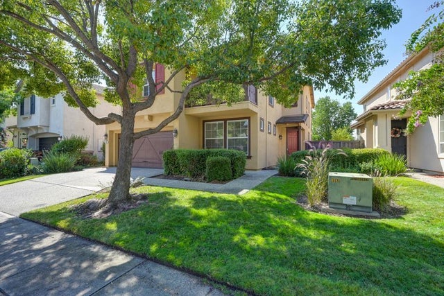 1381 Haddington Drive, Folsom