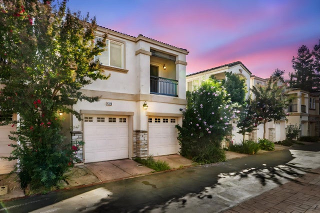 2736 Via Villaggio, Sacramento