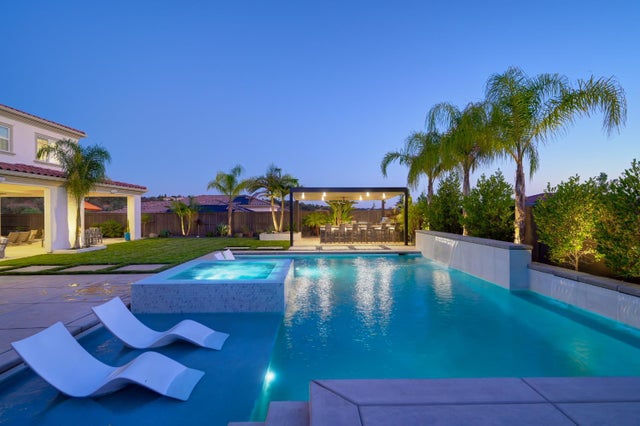 807 Fallen Log Court, Rocklin