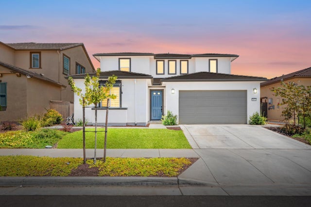 5672 Sailrock, Sacramento