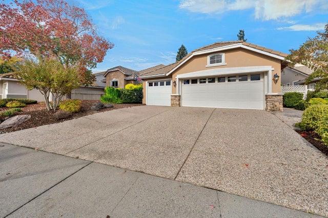 325 Station Court, Roseville
