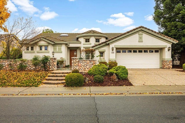 1006 Fairway Valley Lane, Lincoln