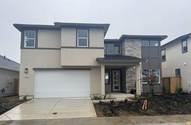 2032 Lazy Day Lane, Roseville