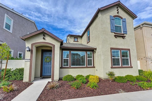 1588 Parkside Way, Roseville