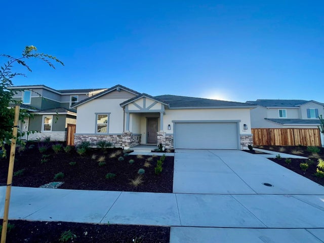 817 Rosette Court, Roseville