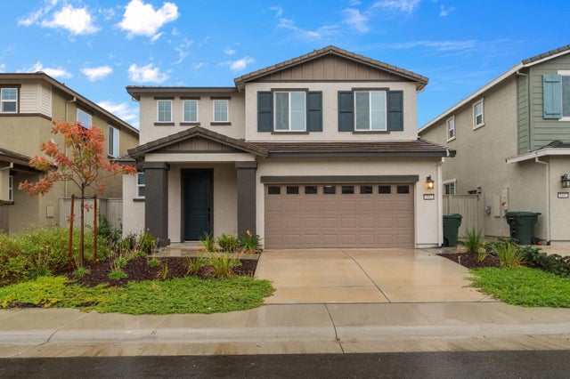 5041 Frisbee Drive, Roseville